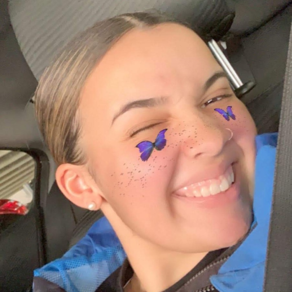 Meet your Posher, Cecilia